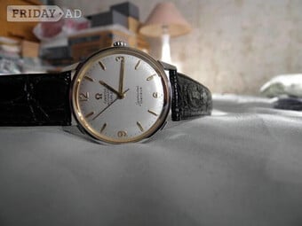 Omega Seamaster Geneve mens wristwatch. Circa 1965.