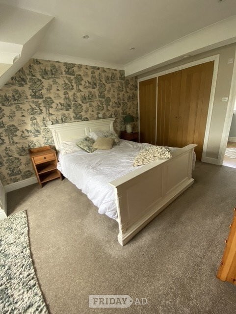 Large Double Room with en-suite 