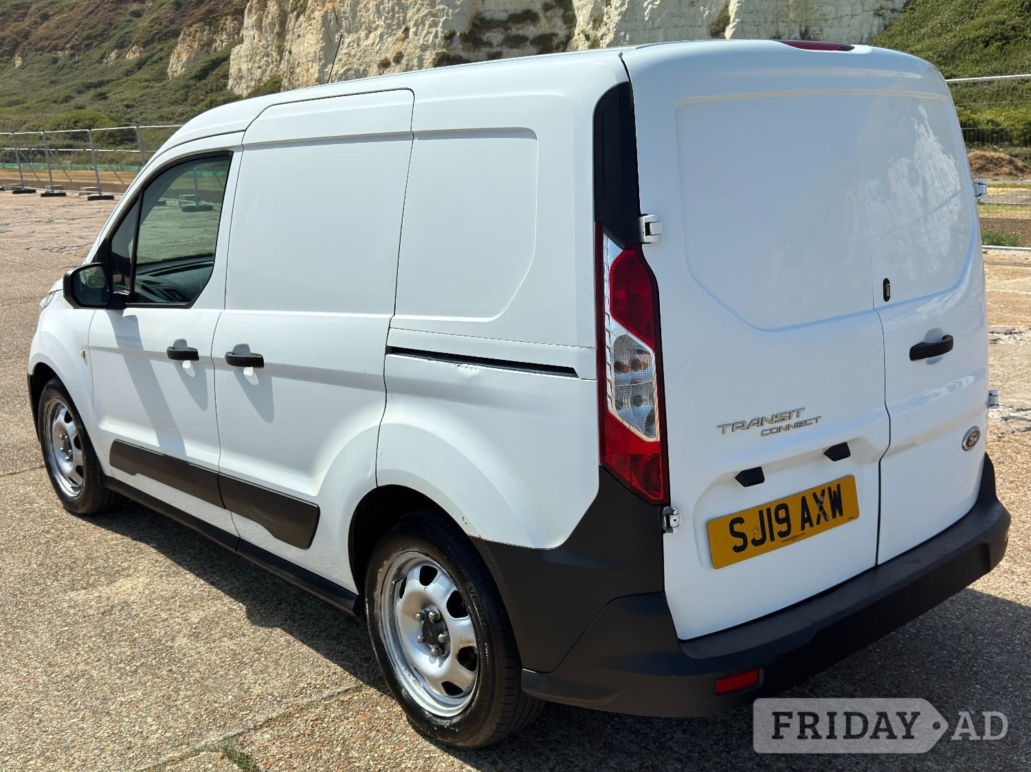 2019 Ford Transit Connect 200 - New Years MOT - Crew Cab - 2 Keys - Vans & Commercial Vehicles in Brighton