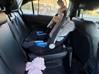 Silver Cross Brompton Travel System includes car seat& pushchair
