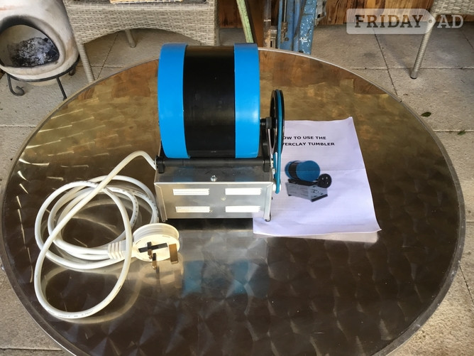 Jewellery polishing tumbler