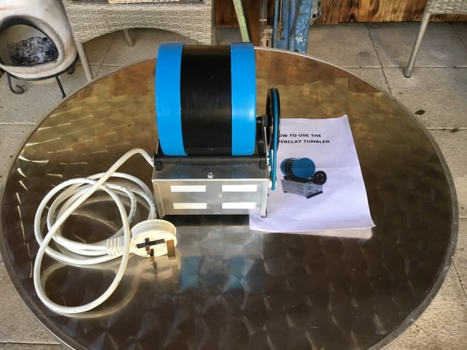 Jewellery polishing tumbler