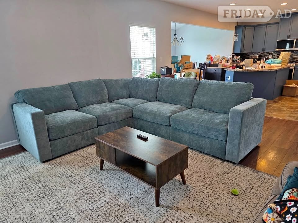 Corner Sofa L - Shape Sofa ,Sofa couche  in Oldham