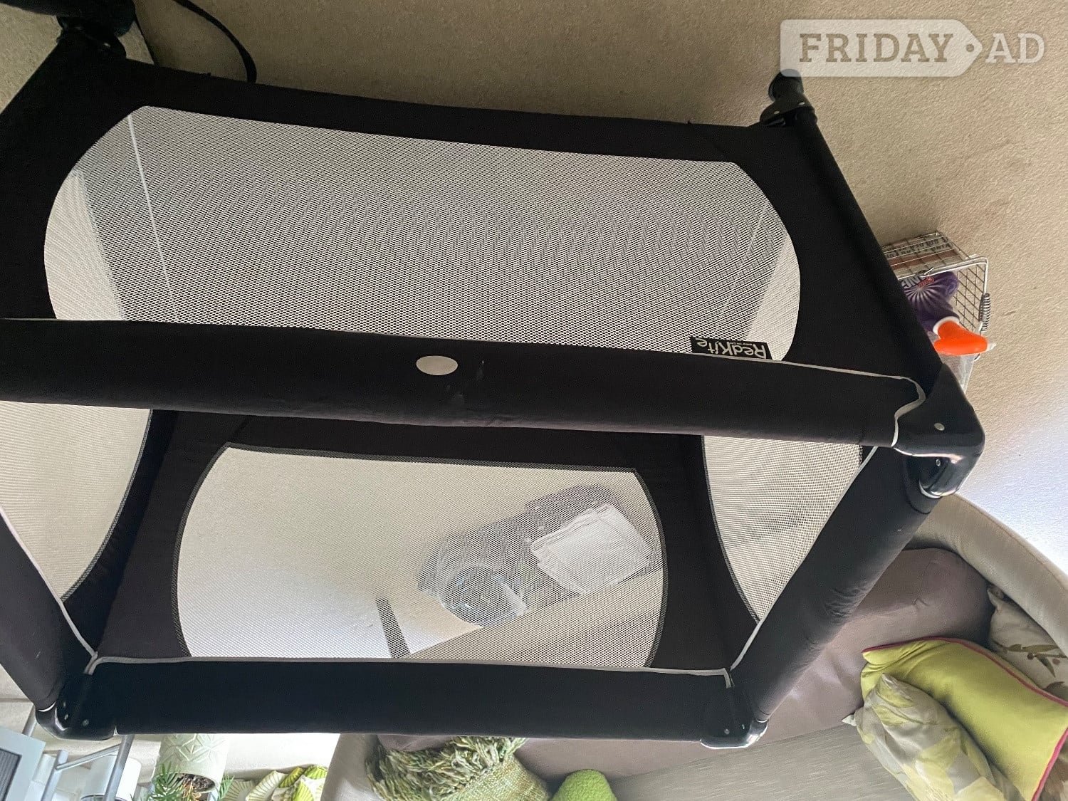 Travel cot without mattress great condition in Hove