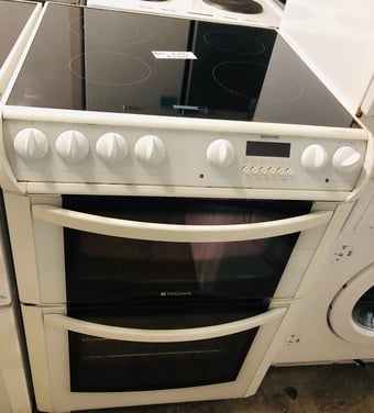 Hotpoint 60cm Wide Electric cooker with double oven and grill 