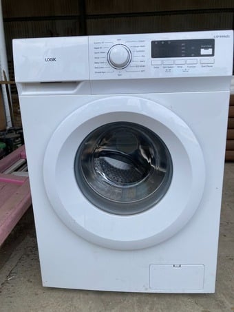 Logik L1014WM23 Washing Machine