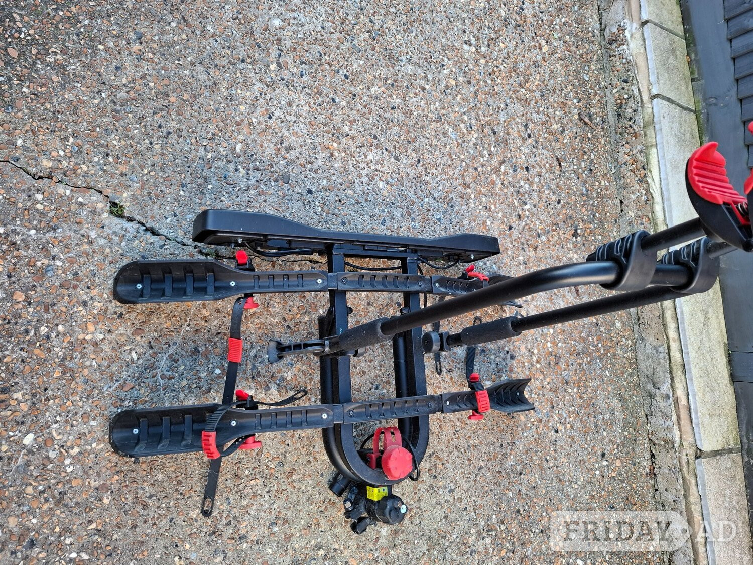 Halfords tow bar bike rack. 2 bicycles. VGC