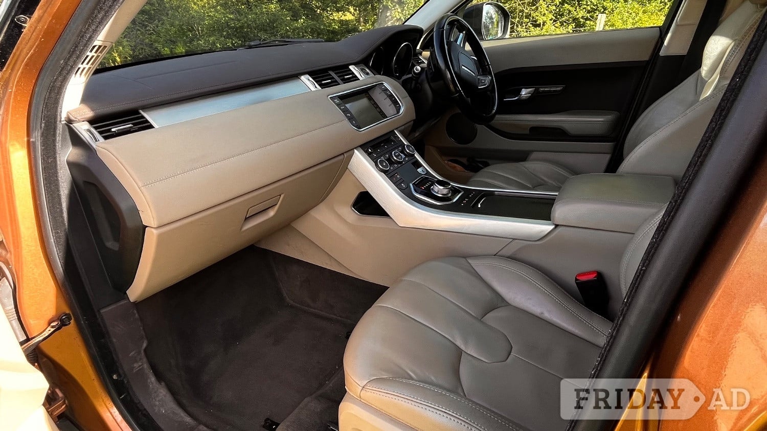 Range Rover Evoque 2.2D 9 speed automatic - Cars