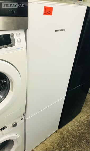 Liebherr tall fridge freezer In Fantastic condition 