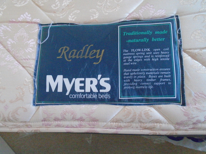 Melksham Myers used  small single/2ft6" mattress