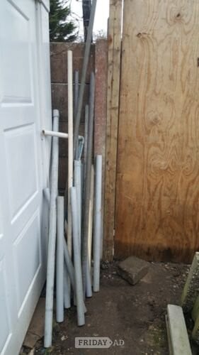 BATH / SINK PLASTIC WASTE PIPING. OVER 100 Foot. IDEAL FOR UNDERGROUND CABLES.