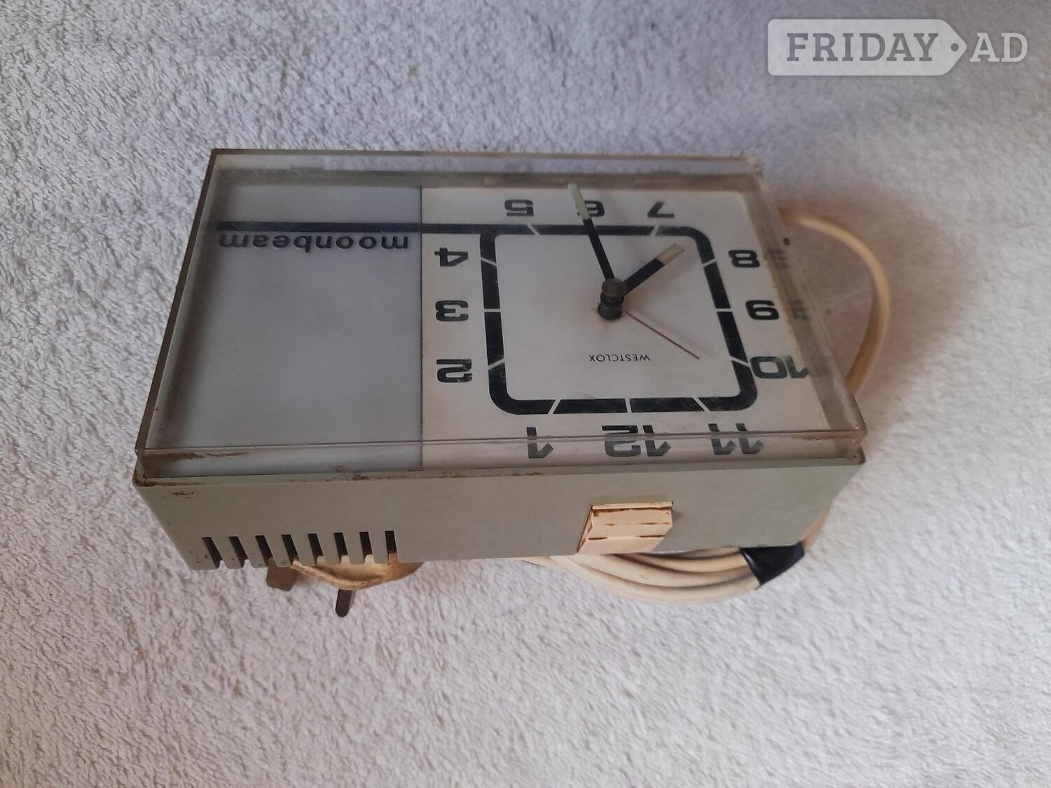 Westclock  Moonbeam Flashing Electric Alarm Clock