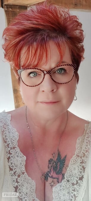 Busty and Curvy Qualified Massage Therapist