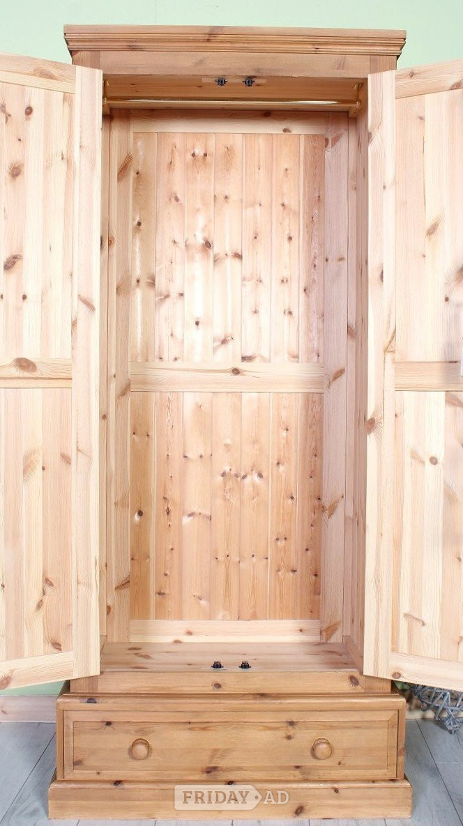 UK Delivery - Country Waxed Pine Farmhouse Wardrobe With 1 Drawer