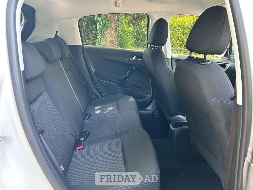 2019 PEUGEOT 208 1.2 PURETECH SIGNATURE EURO 6 5DR HATCH MAN PET - Cars