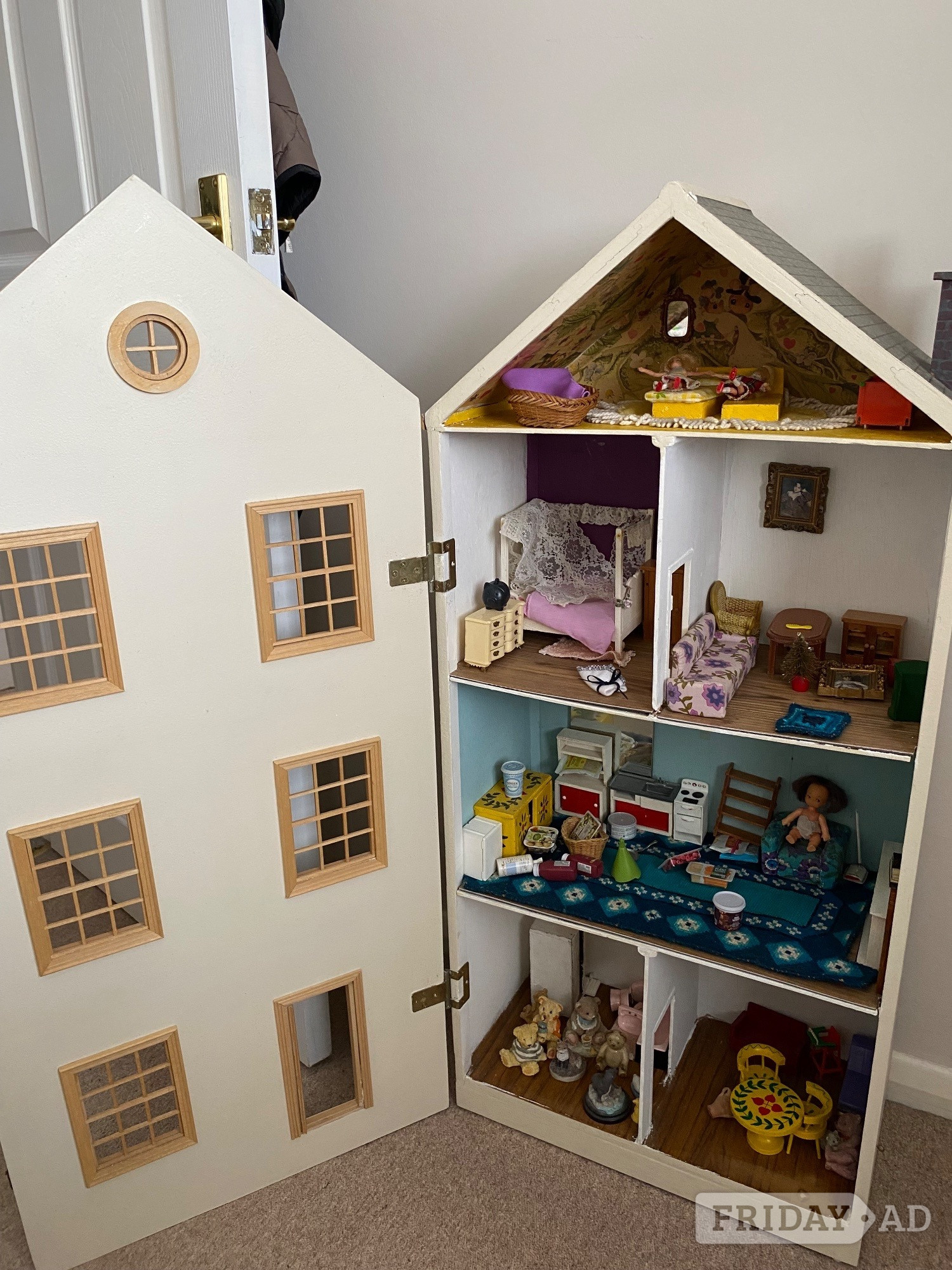 Brighton Hand made Dolls house 