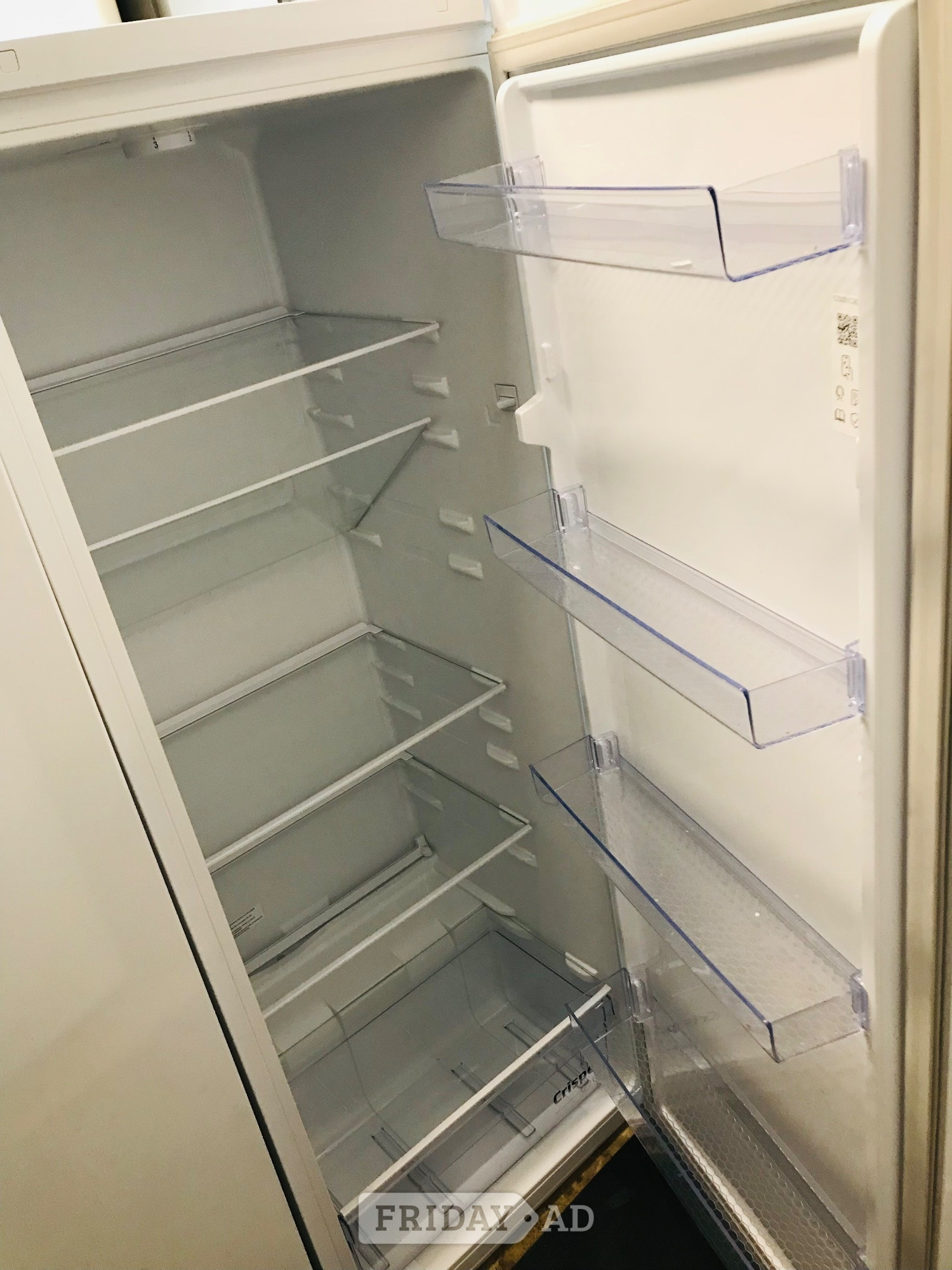 BEKO FREE STANDING FRIDGE LIKE NEW 