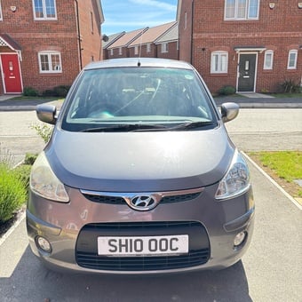 Grey Hyundai i10 | 2010 | Automatic | 1.2L Petrol