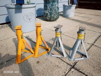 Four Axle stands