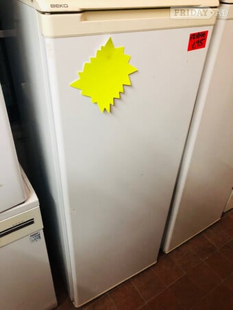 Beko free standing A+ class fridge in top condition 