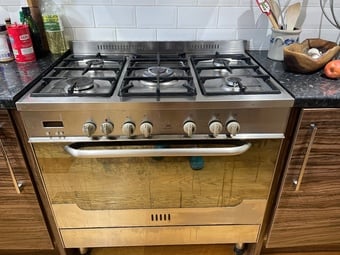 Range cooker in good working order 