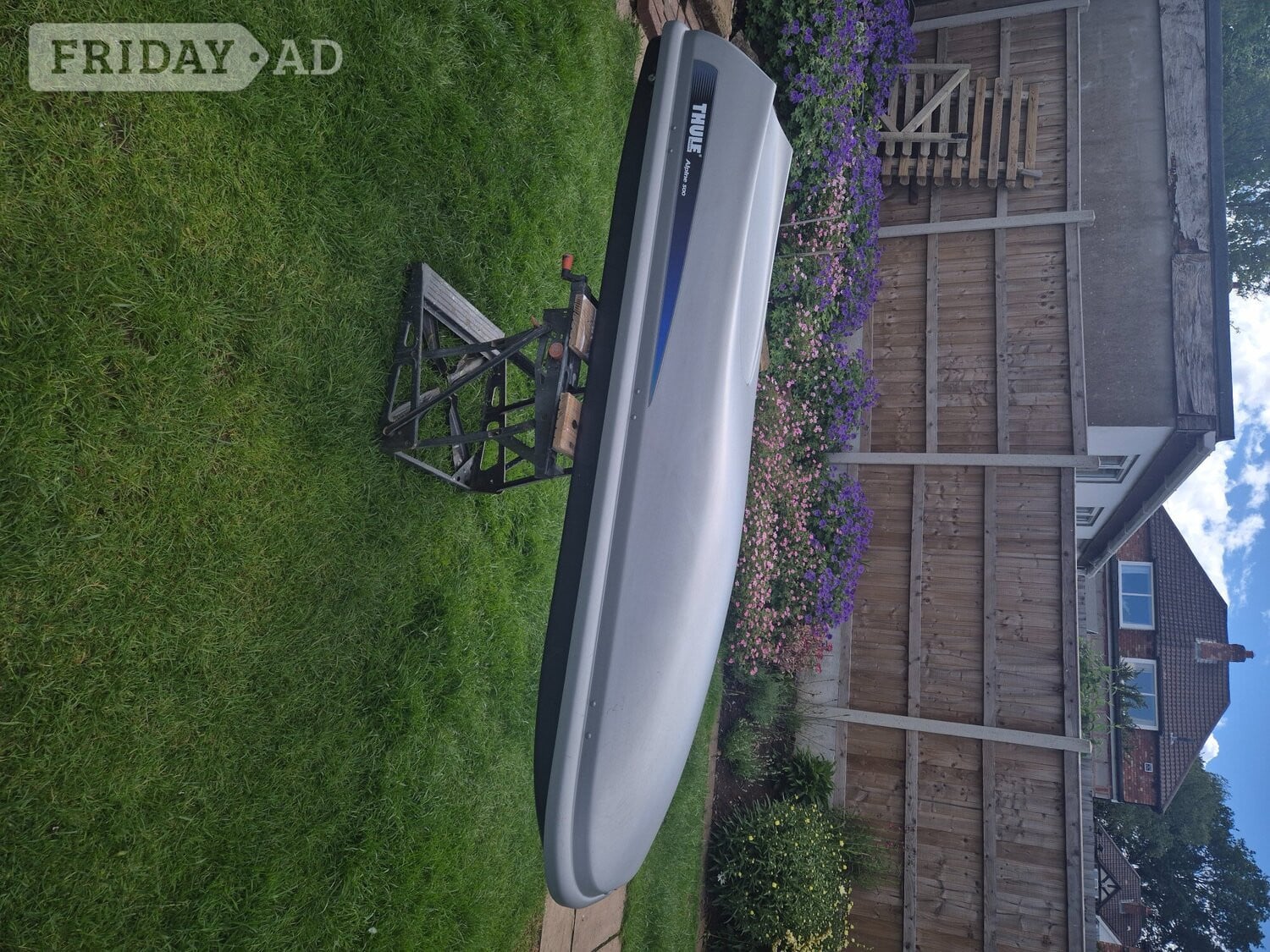 For sale a Thule car top box - Hobbies & Leisure in Birmingham