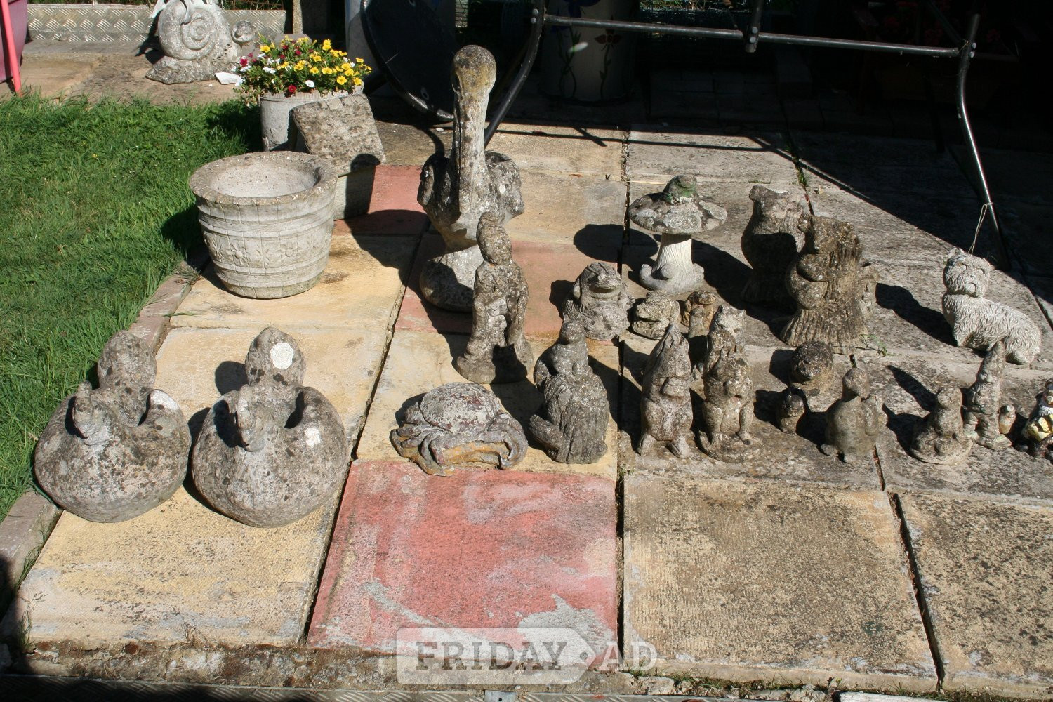 GARDEN ORNAMENTS AND PLANTERS in Buckingham