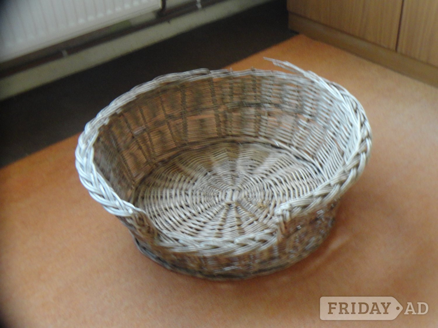 Lancing Vintage Wicker Dog Basket