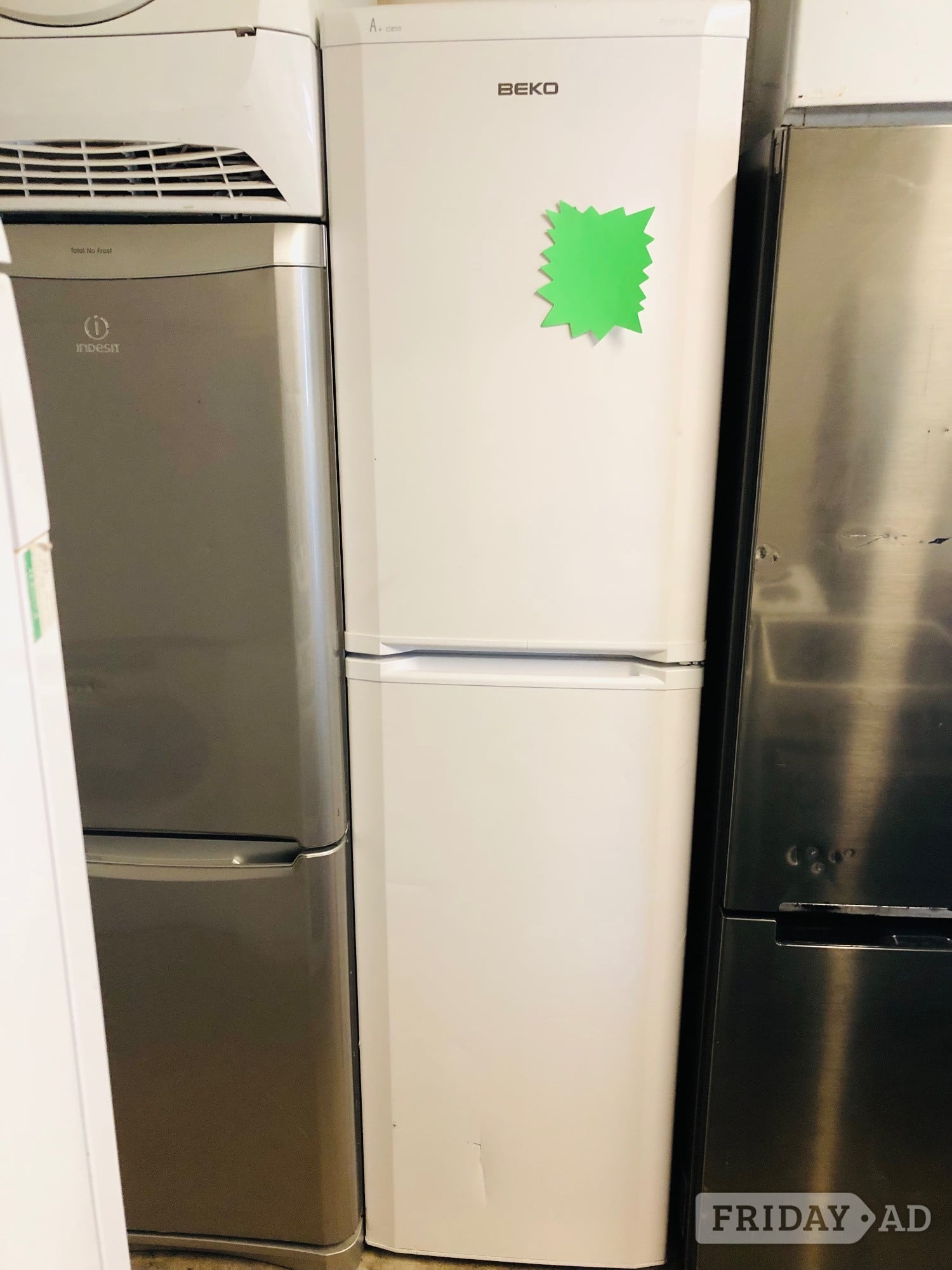 Beko 2M tall frost free fridge freezer in excellent condition  in Banbury