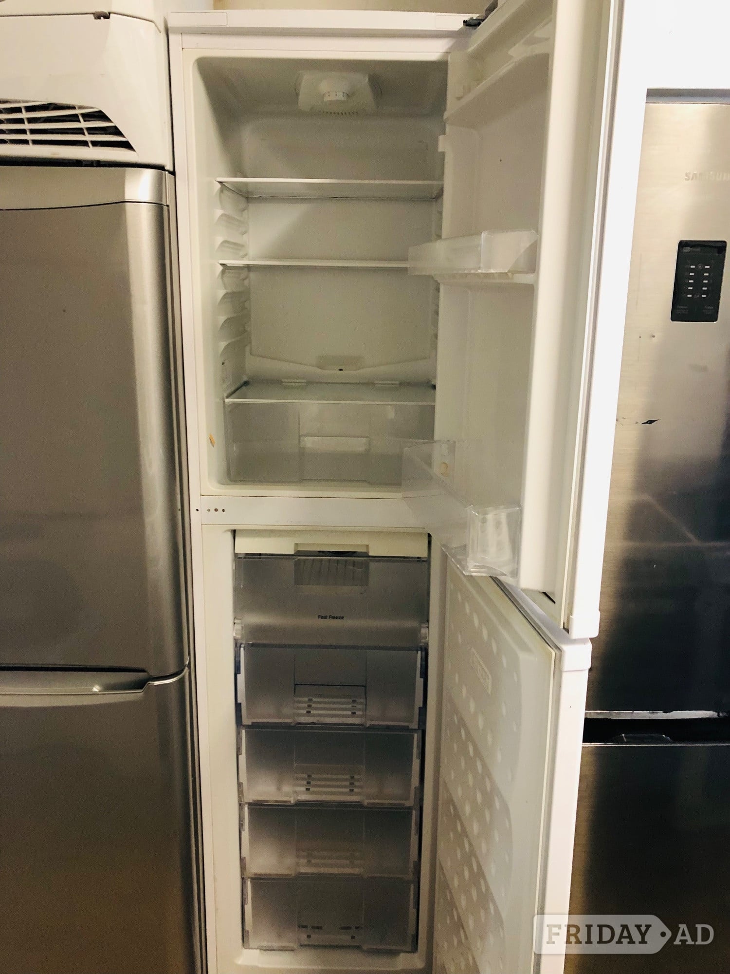 Beko 2M tall frost free fridge freezer in excellent condition 
