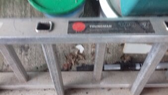 Full length Aluminium Extendable Ladders