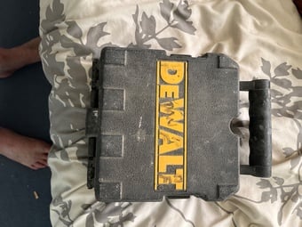 dewalt line laser