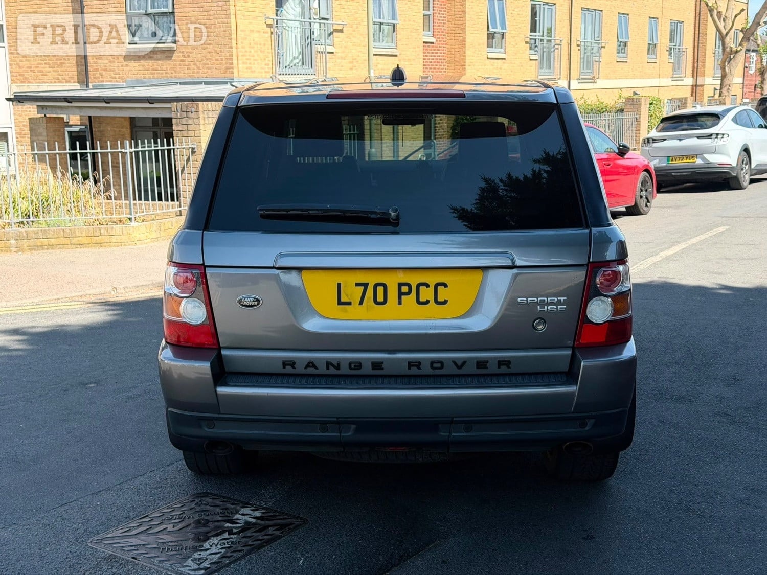 [ berth ]Land Rover Range Rover Sport