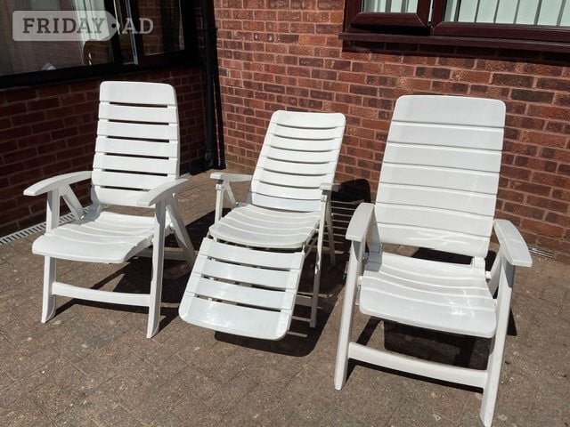 Southampton Three White PVC patio chairs, two with cushions plus table