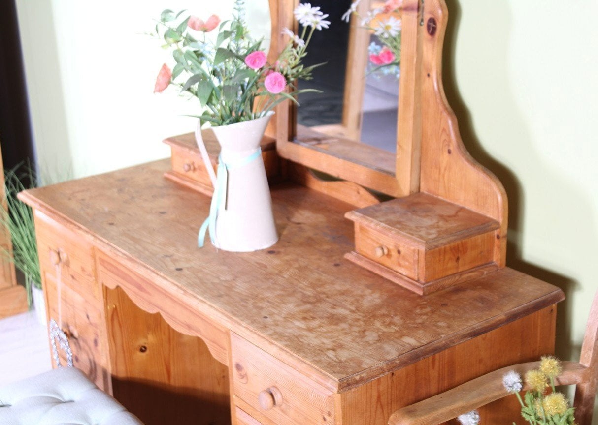 Delivery Options - Pine Dressing Table Mirror & Stool - Furniture in Hailsham