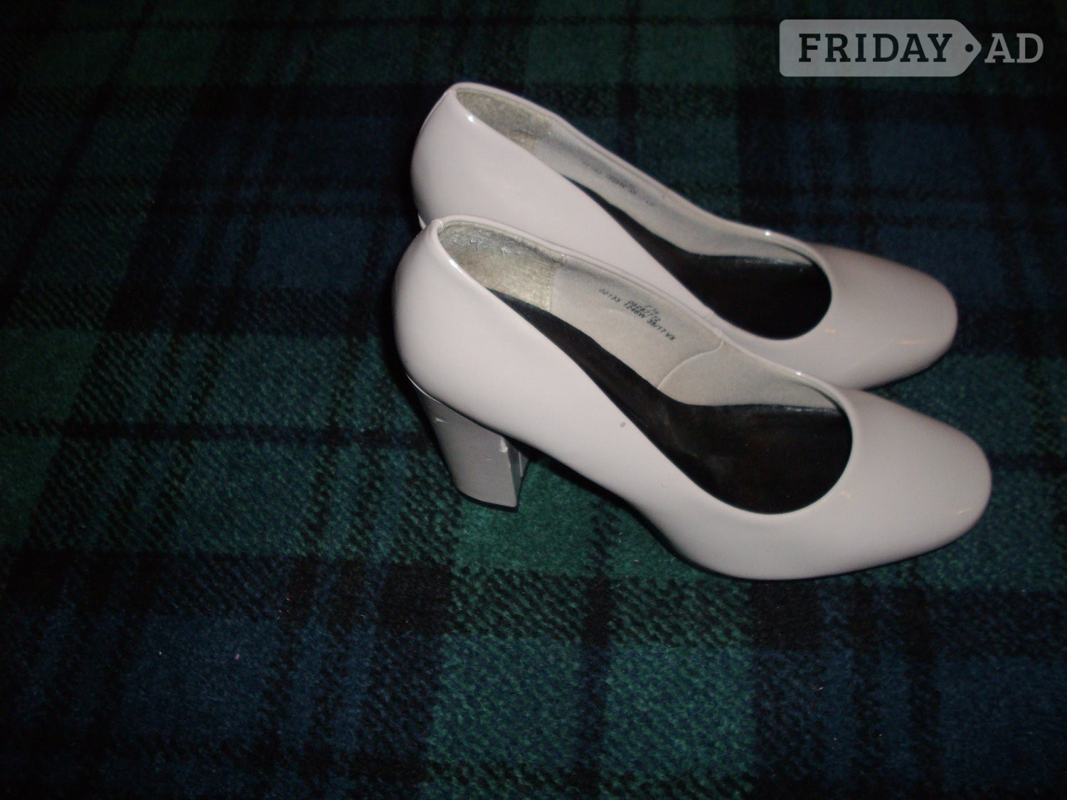 SIZE 7 AND HALF M AND S WIDER FIT CREAM GLOSS 4 INCH HEAL  in Arundel