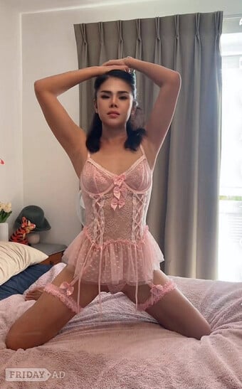 Sexy canadian Thai Natalie
