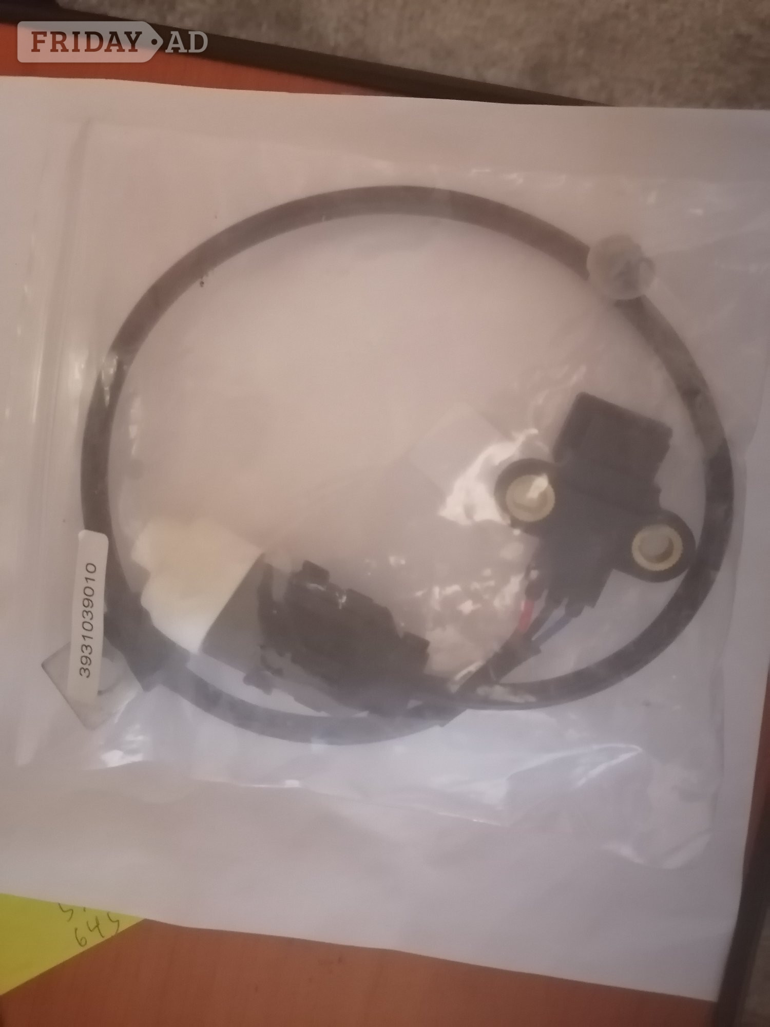 car part.Kia Sedona Crankshaft sensor for 3.5 L v6 automatic in Southend-On-Sea
