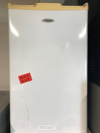 Fridge master under counter fridge 