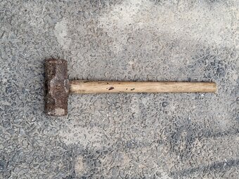 Sturdy Sledgehammer with Wooden Handle – Good Condition