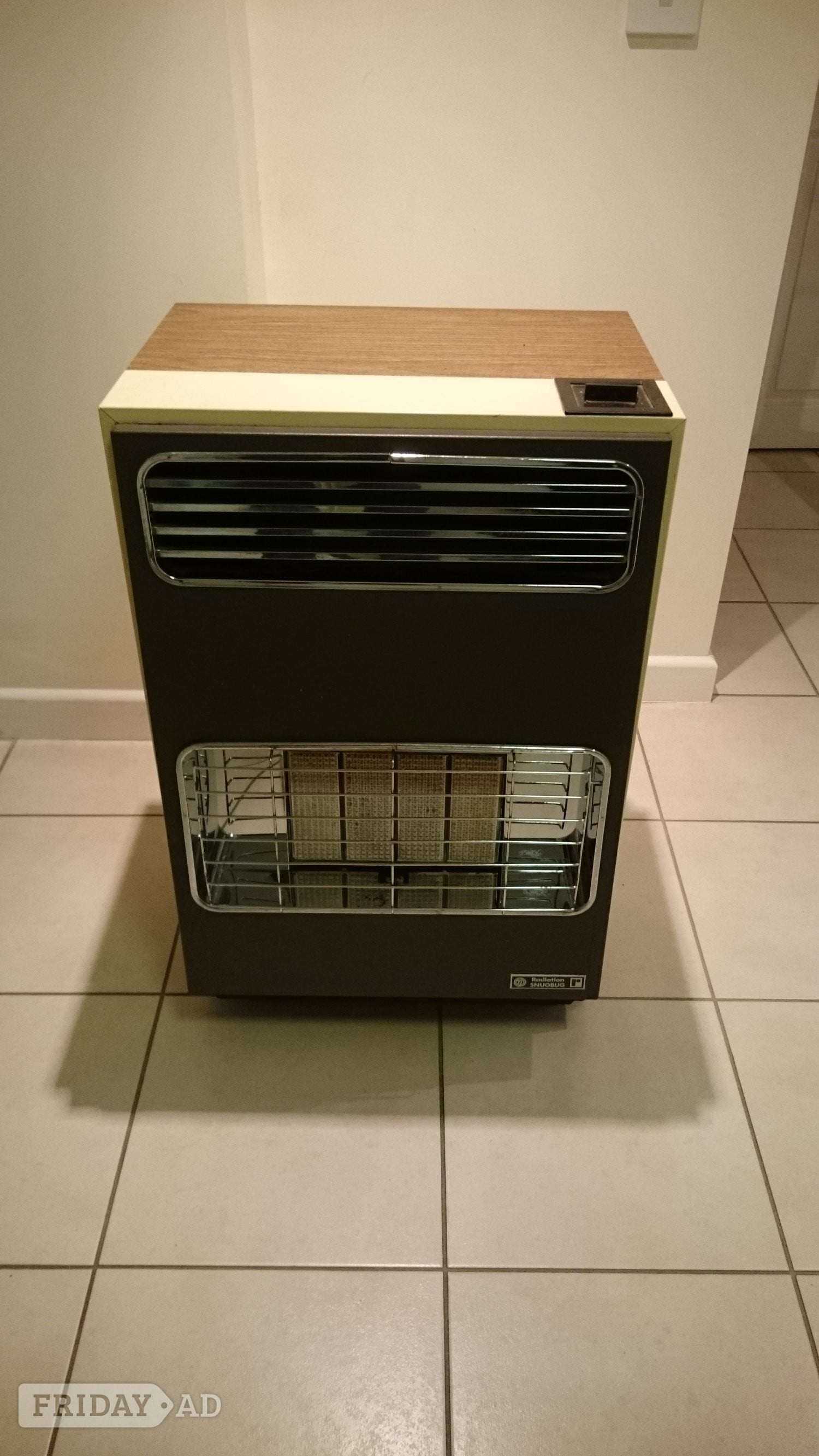 Snugbug Radiation gas heater in Malmesbury