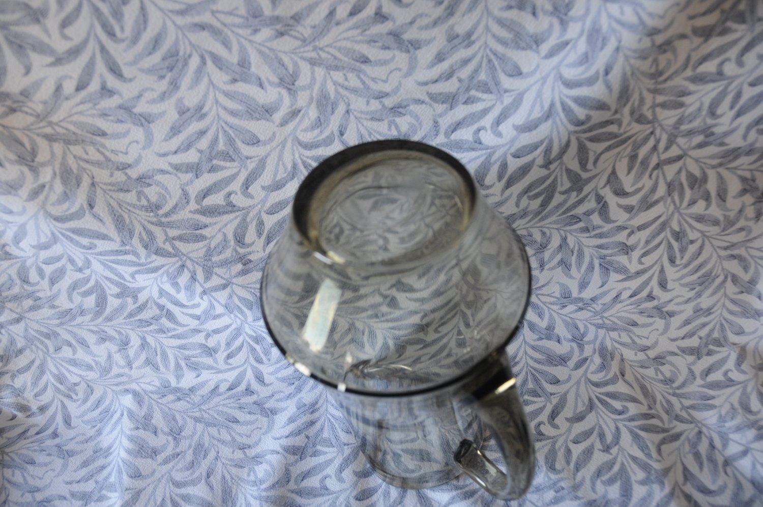 MADE IN THE USSR BOHEMIAN SMOKEY GLASS JUG & TUMBLER SET. 1970’S - Cookware & Dining