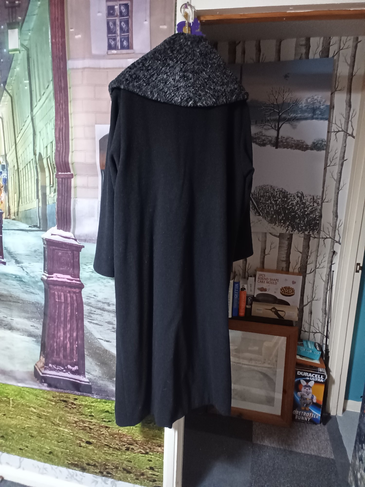 Russian Style coat...size 18.Full length. - Clothing, Footwear & Accessories in Milton Keynes