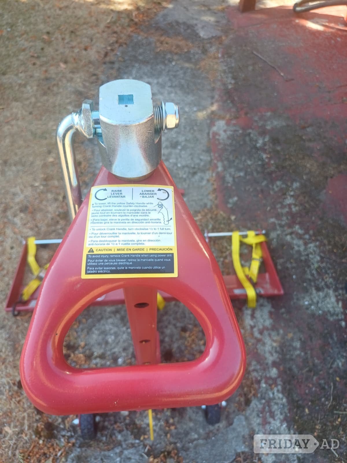 Ride on mower lift - Agricultural