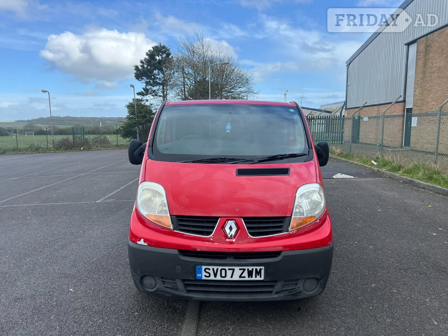 2007 Renault Trafic LI29 LWB - New Years MOT - Camper Conversion  in Brighton