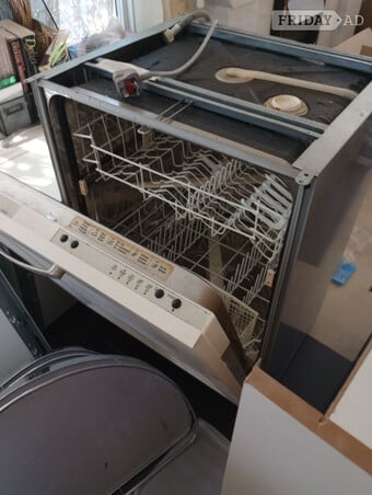 Whirlpool integrated dishwasher
