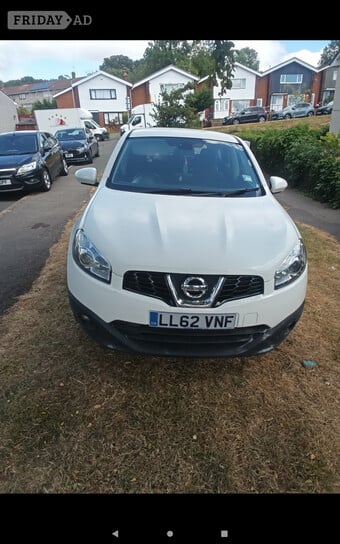 Nissan qashqai 2012