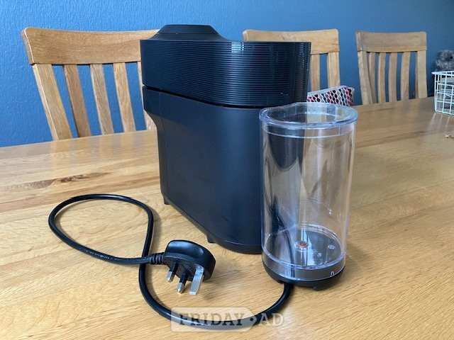 Lancing  Nespresso Vertuo Pop Coffee Machine - Black. Nearly new