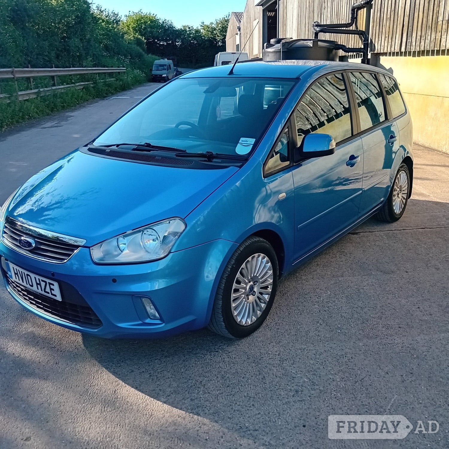 [ berth ]Ford C-MAX