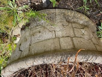 HALF MOON SHAPED PLANTER